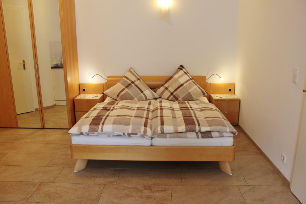 Zimmer In Gruener Oase Nahe Aasee Appartement
